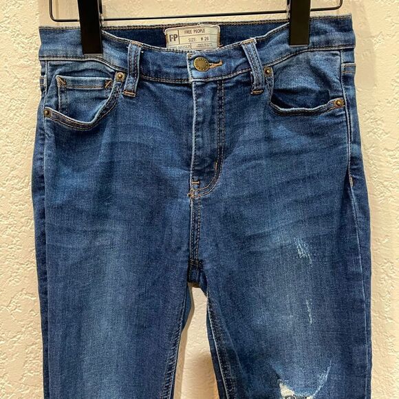 Vintage Free People Frayed Crop Skinny Jeans Distressed Denim Frayed Hem Size 27 - Picture 7 of 10